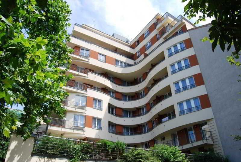 Escala & Boedapest