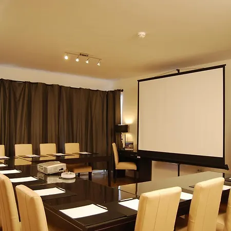 ESCALA Hotel & Suites 