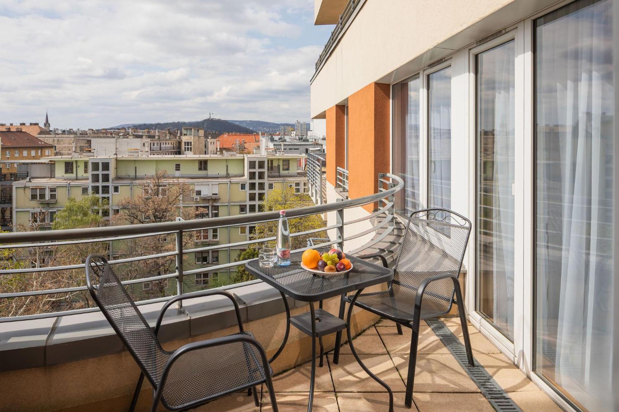 Hotel Escala & 4*